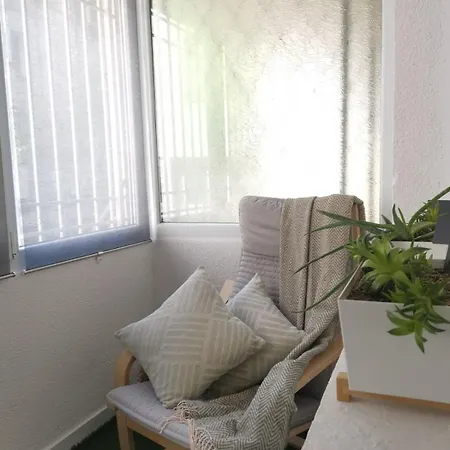Tiny Hideaway - Charming By Sea Garden * Βάρνα