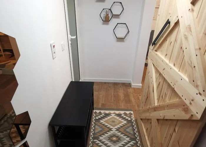 Tiny Hideaway - Charming By Sea Garden Апартаменты